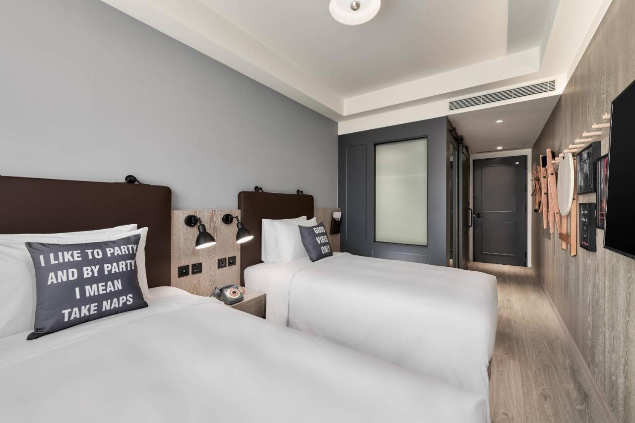 Moxy Taichung Hotel Buitenkant foto
